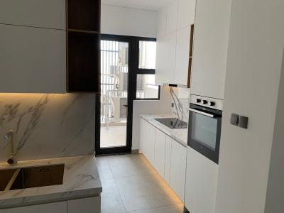 phòng bếp penthouse riviera point Căn hộ Penthouse Riviera Point tầng cao, ngắm nhìn thành phố.