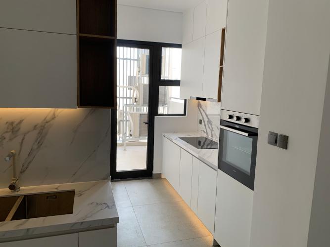 phòng bếp penthouse riviera point Căn hộ Penthouse Riviera Point tầng cao, ngắm nhìn thành phố.