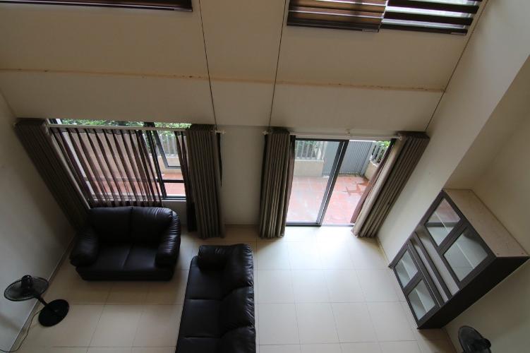 Phòng khách căn hộ Duplex Masteri Thảo Điền, Quận 2 Căn hộ Duplex Masteri Thảo Điền nội thất cơ bản, ban công thoáng rộng