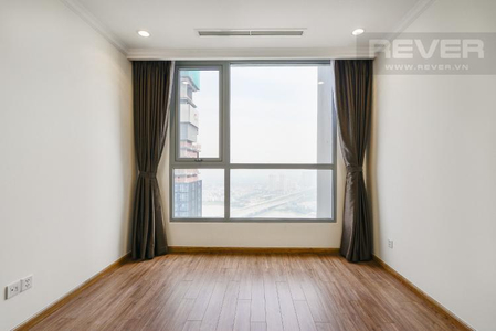 Căn hộ Vinhomes Central Park, Quận Bình Thạnh Căn hộ Vinhomes Central Park tầng 46 view đón gió thoáng mát, tiện ích đầy đủ.