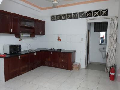 Phòng bếp nhà phố đường Huỳnh Tấn Phát, Quận 7 Nhà phố hướng Tây Bắc diện tích 4mx16m, hẻm xe hơi.