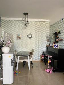 Phòng Luxcity Quận 7 Căn hộ Luxcity đầy đủ nội thất, ban công thoáng mát.