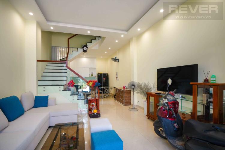 Phòng khách nhà phố Quận 9 Bán nhà 4 tầng đường Gò Cát, Quận 9, sổ hồng, nội thất cơ bản, hướng cửa Đông Bắc