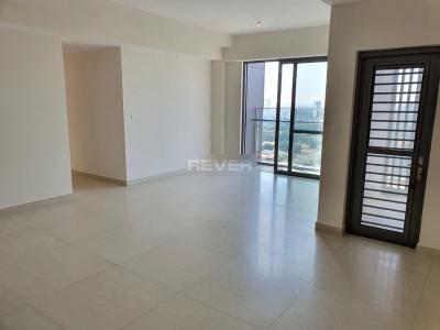 Phòng khách Urban Hill, Quận 7 Căn hộ Urban Hill tầng trung, nội thất cơ bản.