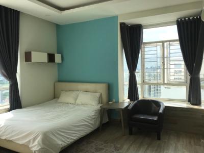 Phòng ngủ Phú Hoàng Anh Penthouse Phú Hoàng Anh tầng 26 đầy đủ nội thất tiện nghi, view thành phố.