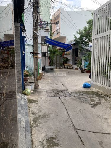 Đường trước nhà phố Quận 8 Nhà phố hẻm xe hơi đường Âu Dương Lân, kết cấu 1 trệt, 2 lầu kiên cố.