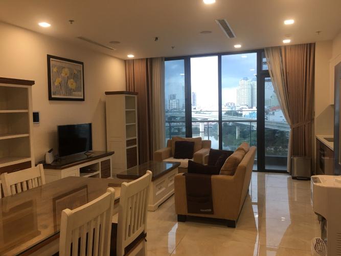 Phòng khách Vinhomes Golden River, Quận 1 Căn hộ Vinhomes Golden River view sông và thành phố thơ mộng.