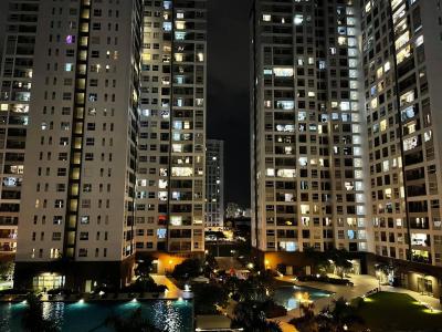 View ban đêm Căn hộ Sunrise Riverside hướng ban công bắc đầy đủ nội thất diện tích 95.68m²