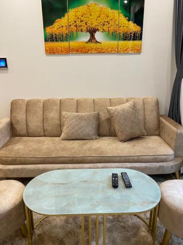 Phòng khách căn hộ Vinhomes Grand Park, Quận 9 Căn hộ Vinhomes Grand Park view tầng cao nội khu yên tĩnh.