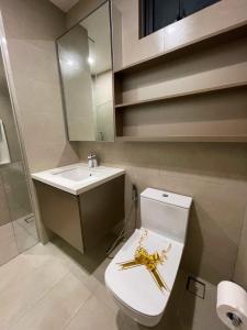 Căn hộ Q2 Thảo Điền, Quận 2 Căn hộ Q2 Thảo Điền tầng 21, đầy đủ nội thất và tiện ích.