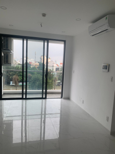 Căn hộ D'Lusso, Quận 2 Căn hộ D'Lusso tầng 3 tiện di chuyển, bàn giao nội thất cơ bản.