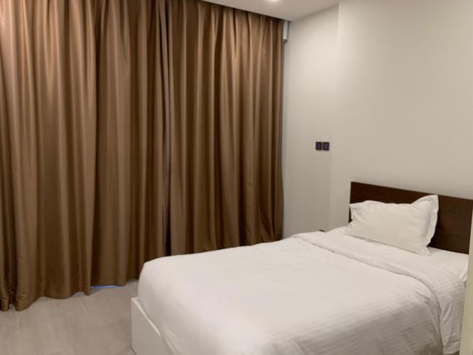 phòng ngủ Căn hộ Vinhomes Golden River, đầy đủ nội thất, tầng cao