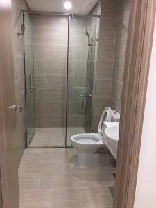 Toilet Vinhomes Grand Park Quận 9 Căn hộ Vinhomes Grand Park tầng trung, đầy đủ nội thất.