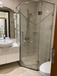 Căn Officetel Vinhomes Central Park, Quận Bình Thạnh Căn Officetel Vinhomes Central Park tầng 3, cửa hướng Đông Nam.