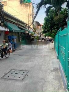 Mặt bằng kinh doanh Quận Bình Thạnh Mặt bằng kinh doanh diện tích 22m2, kết cấu 1 trệt 1 gác đầy đủ nội thất.