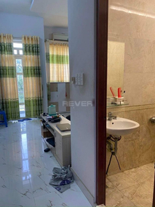 Nhà phố Quận 7 Nhà phố thiết kế 1 trệt, 2 lầu và sân thượng, diện tích 4mx 16m vuông đẹp.