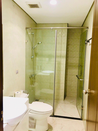 Căn hộ Vinhomes Central Park, Quận Bình Thạnh Căn hộ Vinhomes Central Park tầng 24 thiết kế 3 phòng ngủ, đầy đủ nội thất.