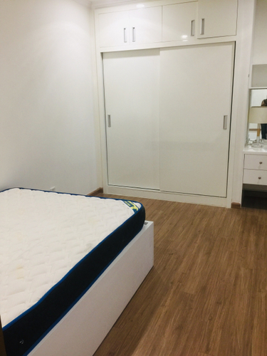 Căn hộ Vinhomes Central Park, Quận Bình Thạnh Căn hộ Vinhomes Central Park tầng 24 thiết kế 3 phòng ngủ, đầy đủ nội thất.