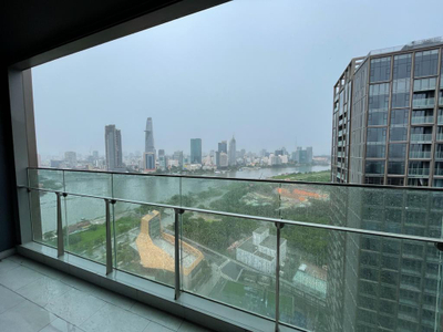  Căn hộ có 3 phòng ngủ Empire City tầng 26, bàn giao nội thất cơ bản.