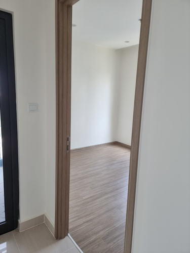 Căn hộ Vinhomes Grand Park, Quận 9 Căn hộ Vinhomes Grand Park tầng 8, ban công rộng đón gió thoáng mát.