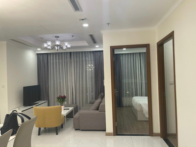 Căn hộ Vinhomes Central Park, Quận Bình Thạnh Căn hộ Vinhomes Central Park tầng 34, diện tích 86.4m2 đầy đủ nội thất.