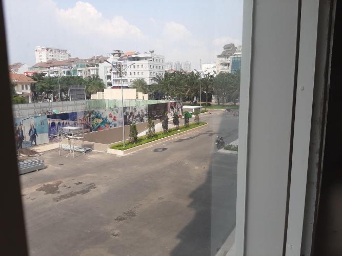 view nhìn ra phía ngoài căn hộ sài gòn mia Bán Shop-house Saigon Mia, bàn giao thô dễ dàng trang trí theo concept