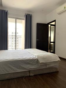 Phòng ngủ căn hộ Sunrise Riverside, Huyện Nhà Bè Căn hộ Sunrise Riverside ban công hướng Đông, đầy đủ nội thất.