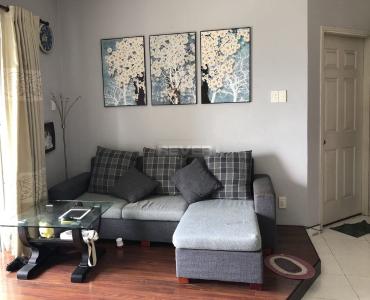 Phòng khách căn hộ Kim Hồng Fortuna, Tân Phú Căn hộ Kim Hồng Fortuna tầng 16 view thành phố, đầy đủ nội thất.