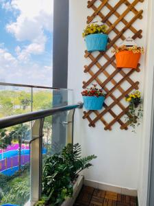 Căn hộ Vinhomes Central Park, Quận Bình Thạnh Căn hộ Vinhomes Central Park cửa hướng Nam, view nội khu yên tĩnh.