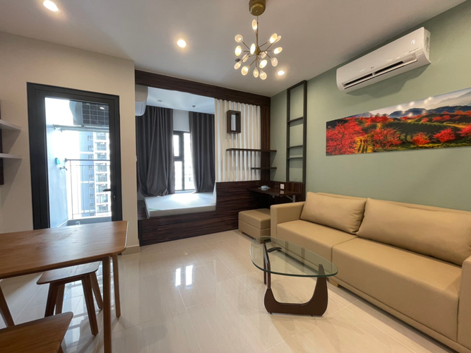 Căn hộ Vinhomes Grand Park hướng ban công tây nam đầy đủ nội thất diện tích 33.8m²