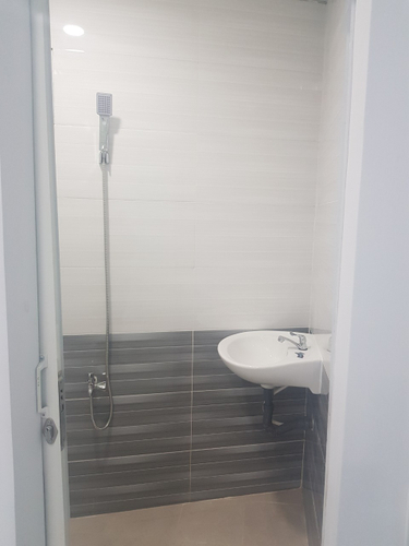 Nhà phố Quận Thủ Đức Nhà phố kết cấu 1 trệt, 1 lầu không lỗi phong thủy, không có nội thất.