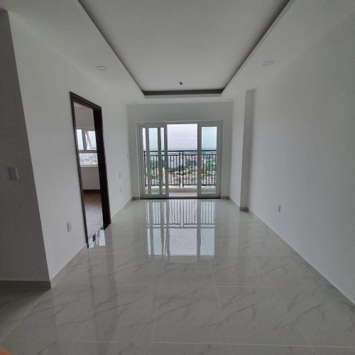 Căn hộ Richmond City tầng 10 ban công rộng rãi, view đón gió mát.