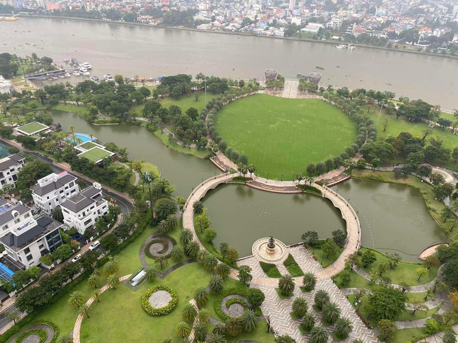 View căn hộ Vinhomes Central Park, Quận Bình Thạnh Căn hộ tầng 30 Vinhomes Central Park thiết kế hiện đại, đầy đủ nội thất.