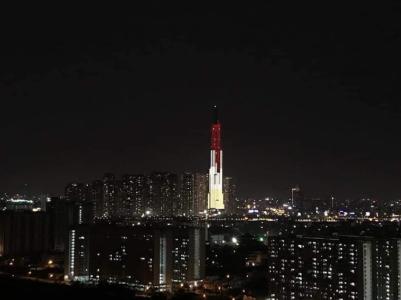 View căn hộ The Sun Avenue, Quận 2 Căn hộ The Sun Avenue tầng 21, view Landmark 81 tuyệt đẹp.