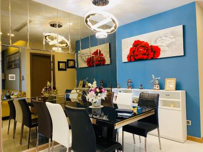 Căn hộ Vinhomes Central Park, Quận Bình Thạnh Căn hộ Vinhomes Central Park cửa hướng Nam, view nội khu yên tĩnh.