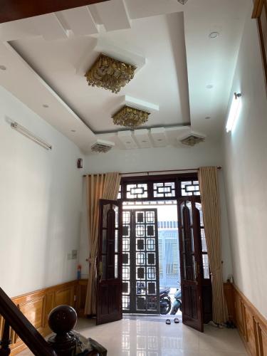 Nhà phố Quận Tân Bình Nhà phố hẻm xe hơi đường Phan Huy Ích, kết cấu đúc 1 trệt 4 tầng kiên cố.