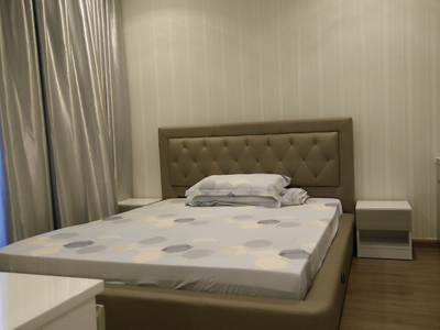 Căn hộ Vinhomes Central Park, Quận Bình Thạnh Căn hộ Vinhomes Central Park tầng 36 diện tích 155m2, đầy đủ nội thất.