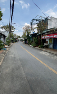 Đường trước nhà phố Huyện Hóc Môn Nhà phố mặt tiền đường Tân Xuân 3 kết cấu 1 trệt, 2 lầu kiên cố.