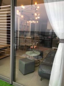 Căn hộ River Panorama, Quận 7 Căn hộ River Panorama tầng 32 ban công hướng Nam thoáng mát.