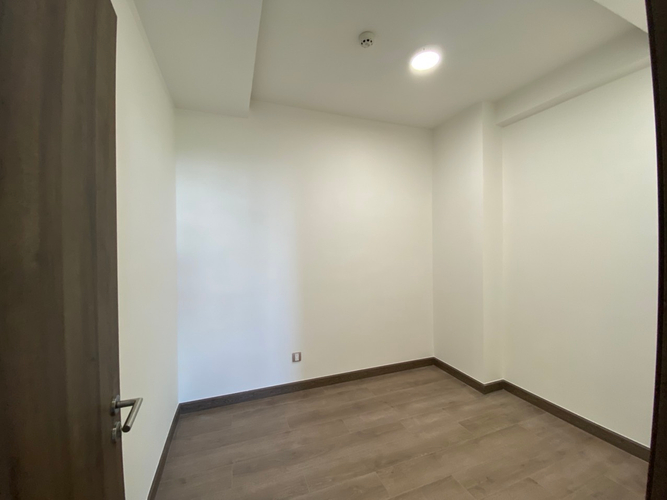 Căn hộ Q7 Boulevard, Quận 7 Căn hộ Q7 Boulevard tầng 13 view thành phố thoáng mát, nội thất cơ bản.