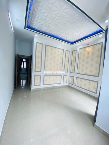 Nhà phố Huyện Nhà Bè Nhà phố đường xe hơi rộng rãi hướng Tây, kết cấu 1 trệt 2 lầu.