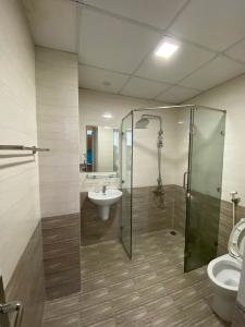 nhà tắm căn hộ Lexington Căn hộ Lexington Residence đầy đủ nội thất, view đại lộ.