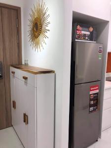 Không gian căn hộ Sunwah Pearl, Bình Thạnh Căn hộ Sunwah Pearl tầng cao view sông đón gió mát mẻ, đầy đủ nội thất.