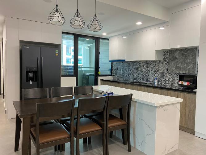 z2179823168640_7b43c8d6fdacf5310980f1a524df2892 Căn hộ Feliz En Vista tầng trung, đầy đủ nội thất sang trọng.