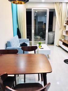 Nội thất Sunrise Riverside Căn hộ Sunrise Riverside tầng cao, view thành phố thoáng đãng.