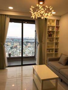 Căn hộ Kingdom 101, Quận 10 Bán căn hộ Kingdom 101 tầng cao, ban công hướng Đông Bắc