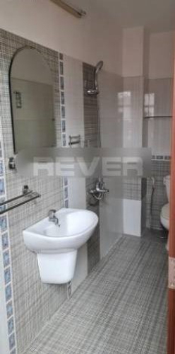 Nhà phố Quận Bình Thạnh Nhà phố mặt tiền đường Bùi Đình Túy, khu vực dân cư đông đúc.