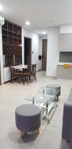 Nội thất River Panorama Căn hộ River Panorama tầng 18 cửa hướng Bắc, đầy đủ nội thất.