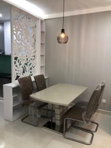 Nội thất Sunrise Riverside Căn hộ Sunrise Riverside đầy đủ nội thất, view nội khu yên tĩnh.