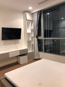 Căn hộ Vinhomes Central Park, Quận Bình Thạnh Căn hộ Vinhomes Central Park tầng 36 diện tích 155m2, đầy đủ nội thất.